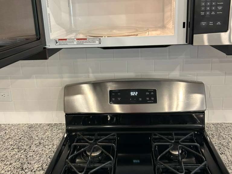 Amezquita Cleaning Llc